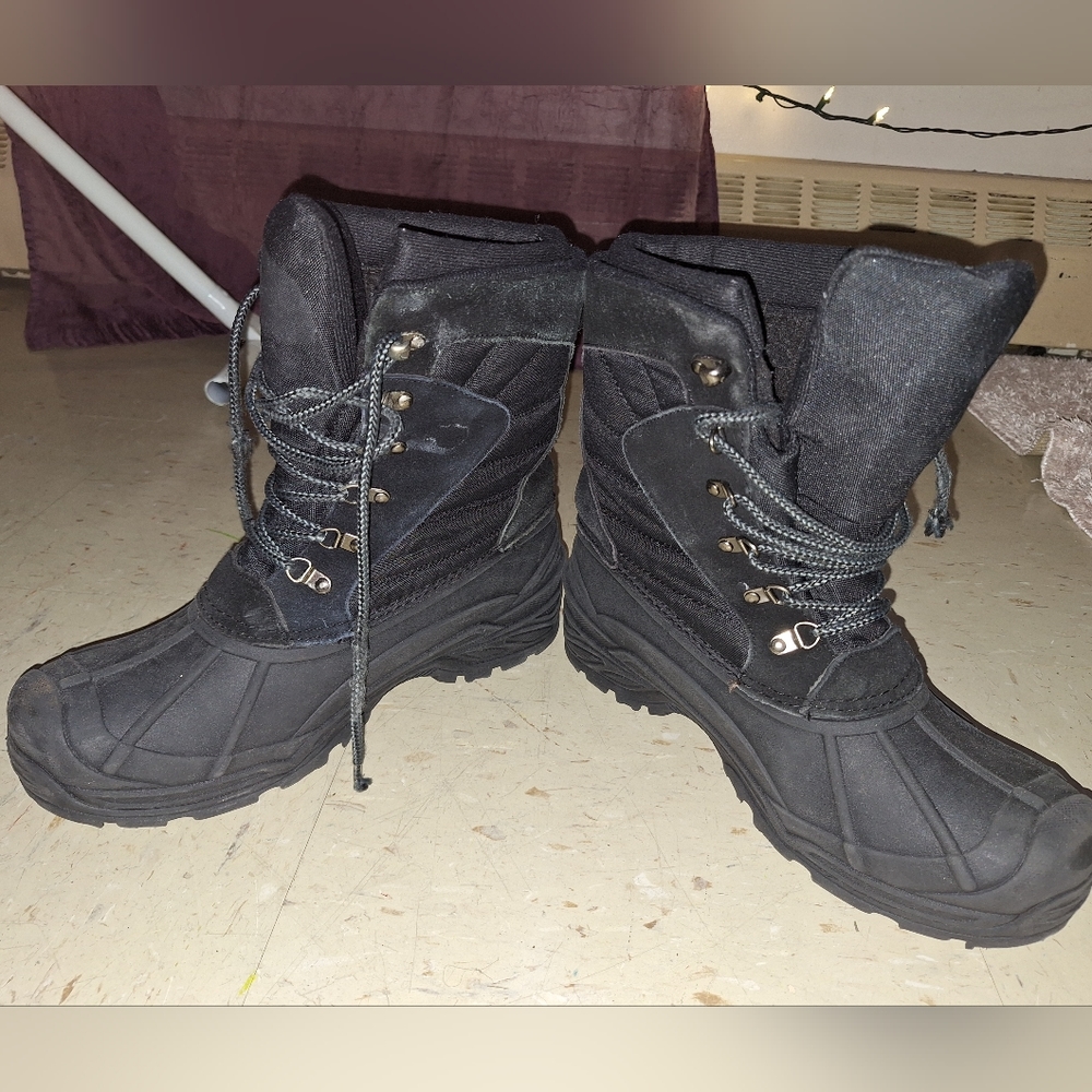 Totes mens winter boots size 10